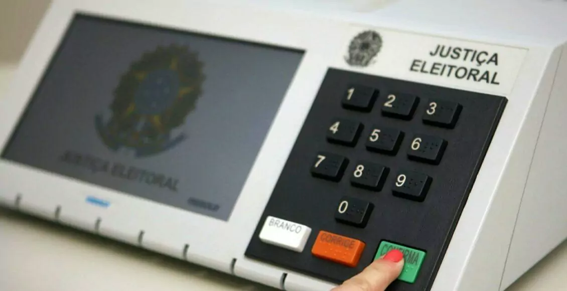 Instituto Palavra Aberta lança programa educativo sobre democracia e  eleições - ABPEducom