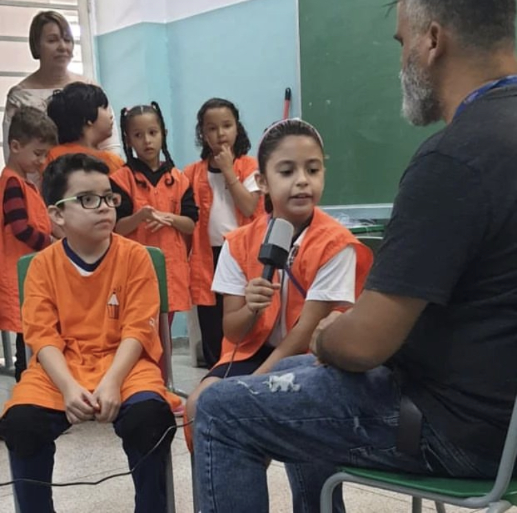 EDUCAR COM ÊXITO - UM GUIA PARA EDUCAÇÃO DA ALMA - Dois Pontos